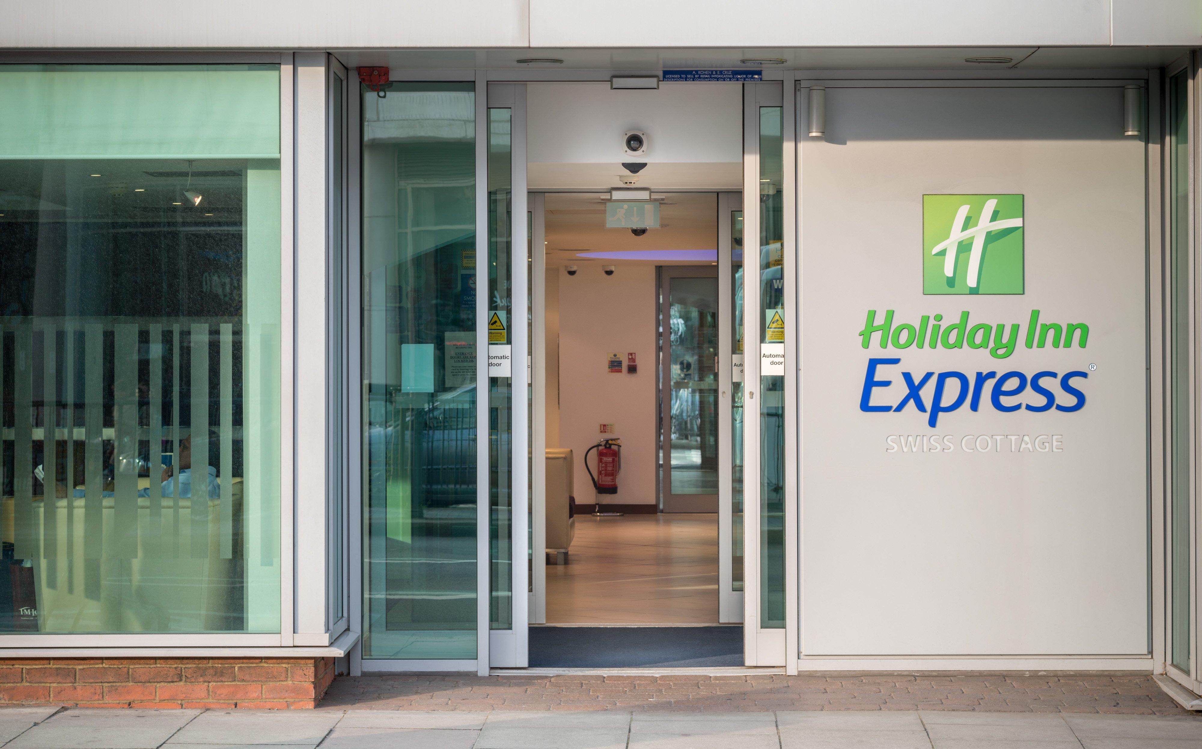 Holiday Inn Express London-Swiss Cottage Екстериор снимка