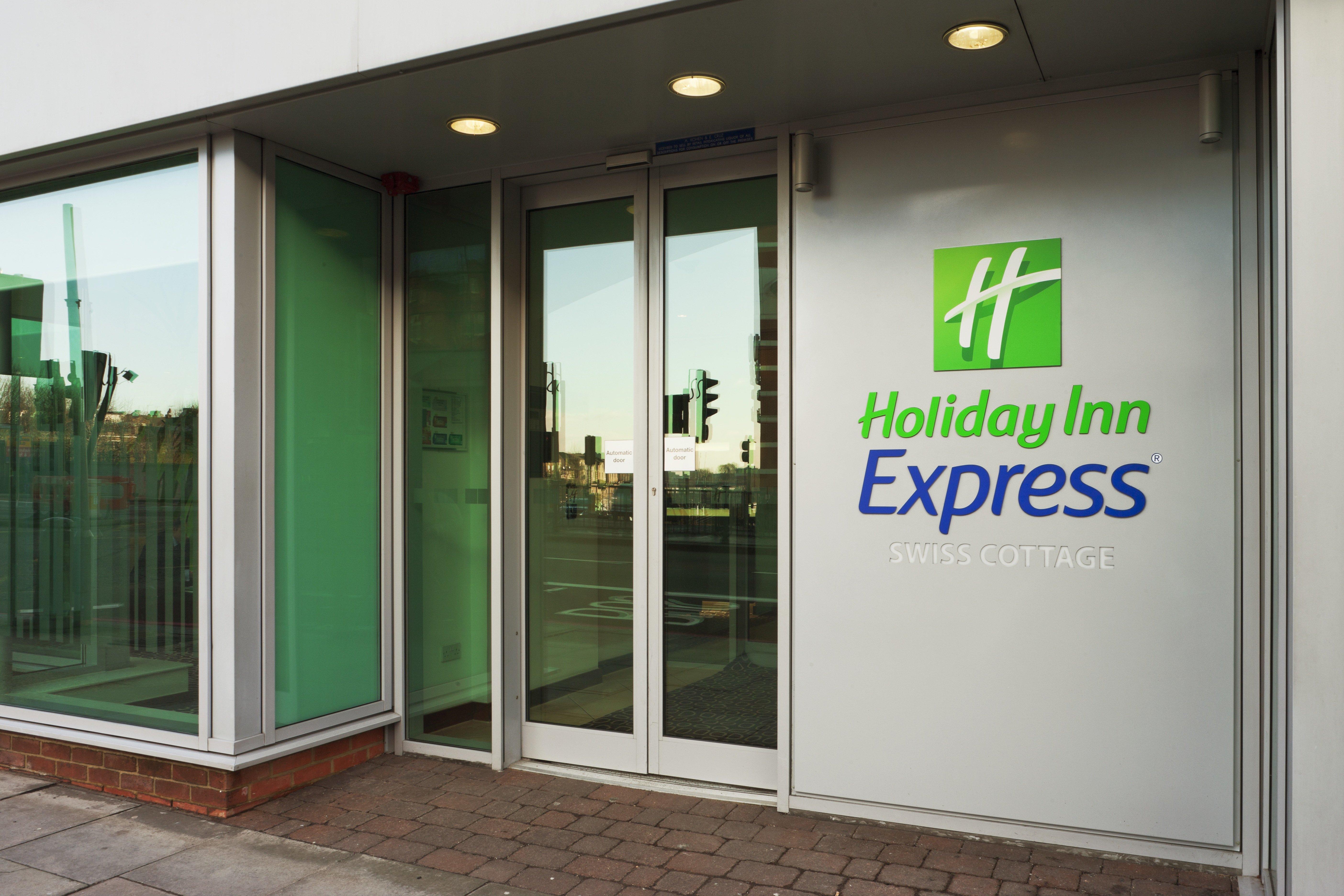 Holiday Inn Express London-Swiss Cottage Екстериор снимка